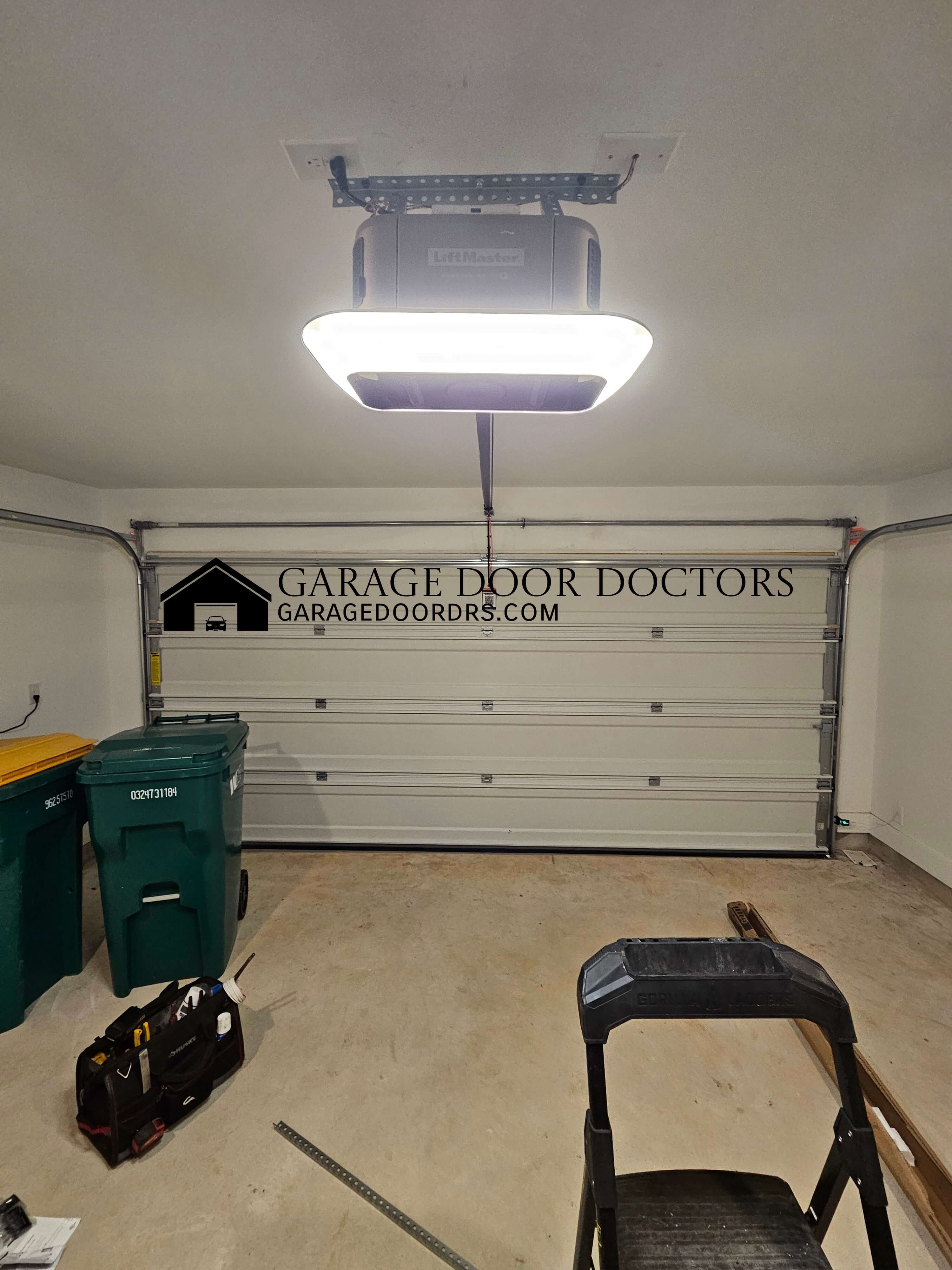 com_liftmaster_garage_door_install_87504